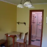 Bundi Vendeghaz