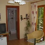 Bundi Vendeghaz 3* Kehidakustany