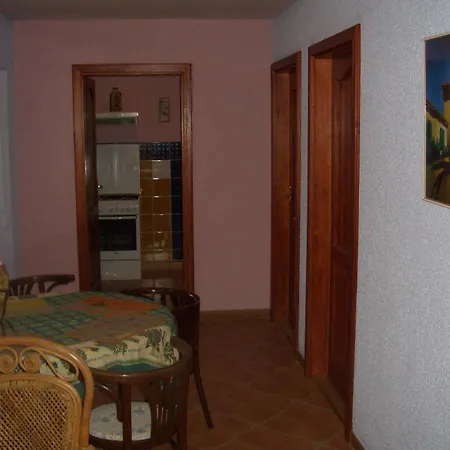 Bundi Vendeghaz 3*