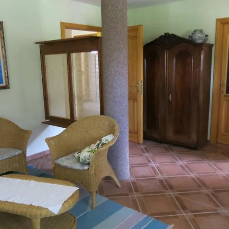 Guest house Bundi Vendeghaz 3*