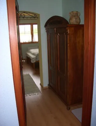 Bundi 3* Kehidakustány