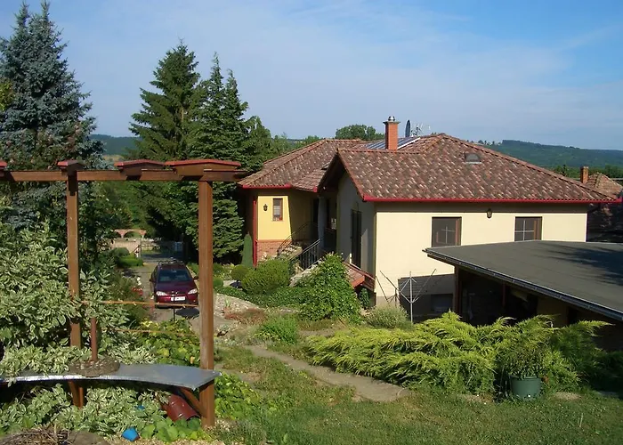 Bundi Kehidakustány